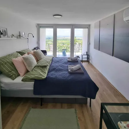 Ferienhaus Varta-lak Panorama Preshaz Vendeghaz *