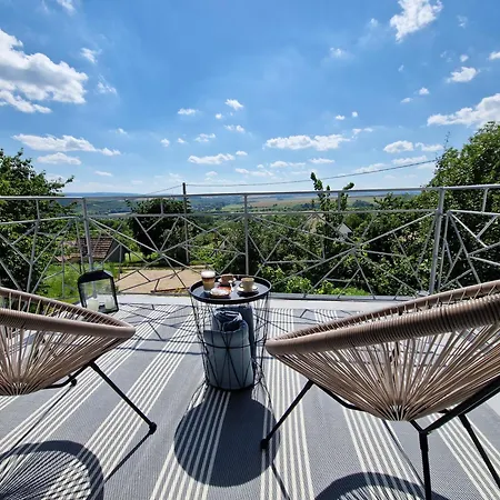 Varta-lak Panorama Preshaz Vendeghaz Ferienhaus *
