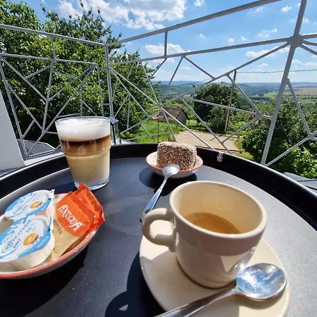 Varta-lak Panorama Preshaz Vendeghaz Ferienhaus